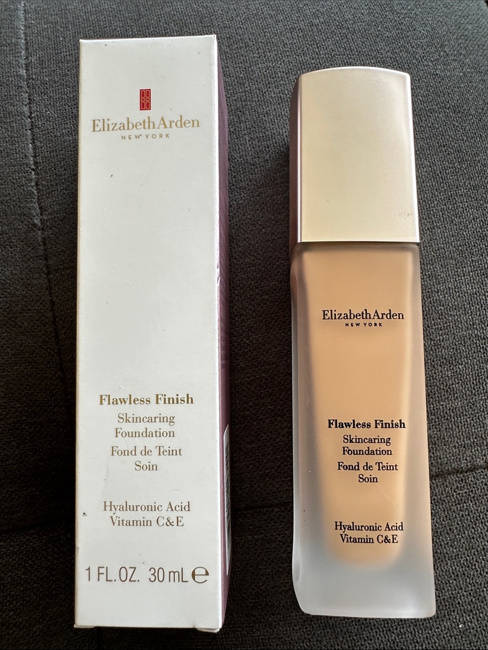 BNIB Elizabeth Arden Flawless Finish Foundation 430W
